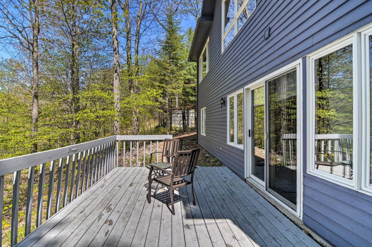 Resort-Style Harbor Springs Home With 2 Decks! Eksteriør bilde