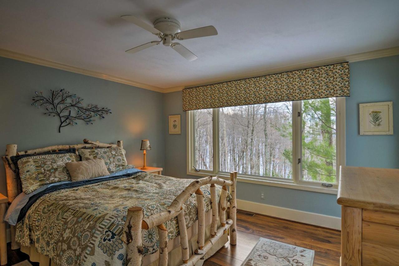 Resort-Style Harbor Springs Home With 2 Decks! Eksteriør bilde
